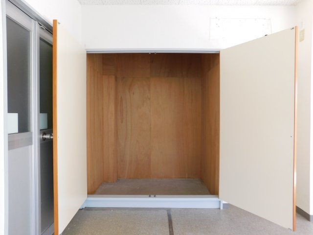 プラムオフィスの収納