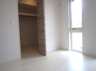  | フローラⅡ三園