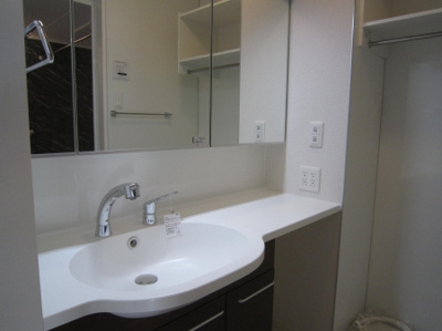  | フローラⅡ三園