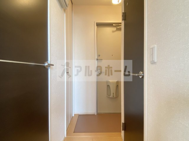 フローレンス宮町の玄関