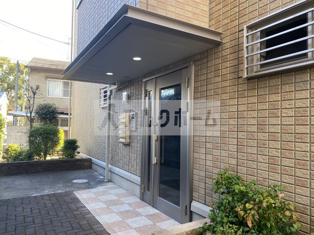 フローレンス宮町のエントランス