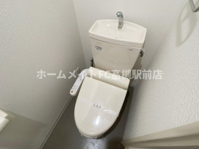 【トイレ】 | adagio(アダージオ) | 202号室の写真です。