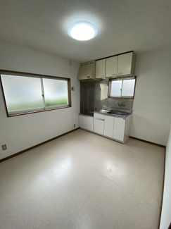 【キッチン】 | セゾンピュア八島　Ａ