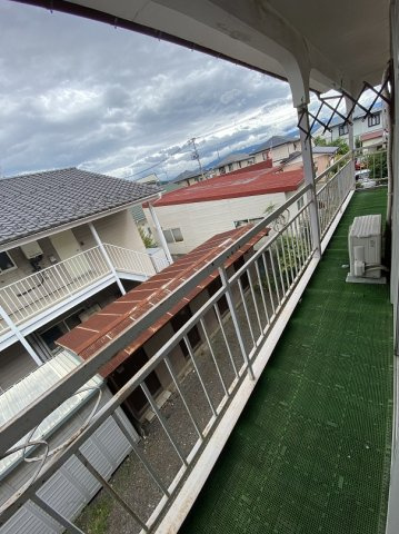 富塚アパートのバルコニー