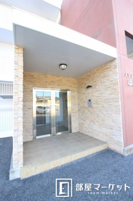 【エントランス】 | メゾン・ド・はぼたん