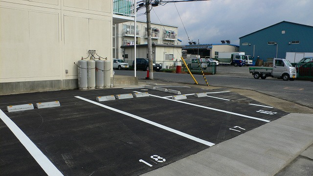 コーポ北之庄駐車場の外観