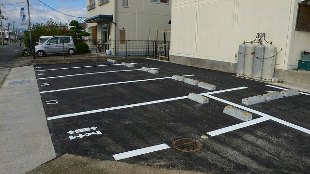 コーポ北之庄駐車場の駐車場