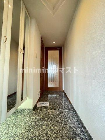 エステムプラザ梅田・中崎町Ⅱの玄関