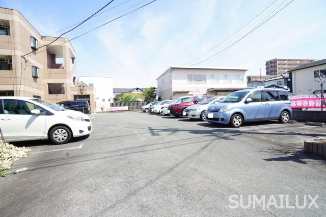 熊本市南区日吉２丁目のアパートの駐車場