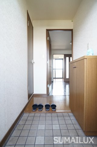 熊本市南区日吉２丁目のアパートの玄関