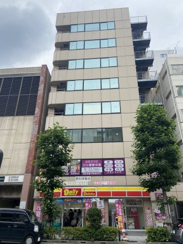 ホリーズ日本橋の外観