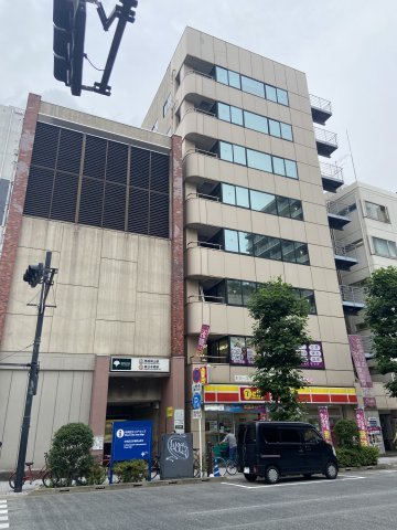 ホリーズ日本橋の外観