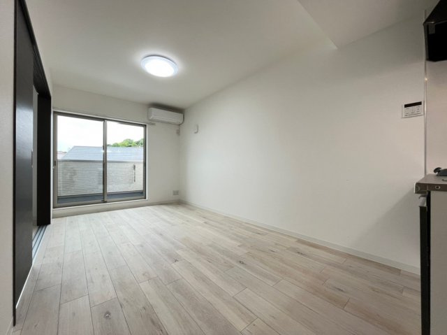 ジーメゾン垂水イースト2の居間・リビング