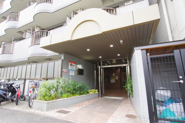シャトレ豊津Ⅱ　仲介手数料無料のエントランス
