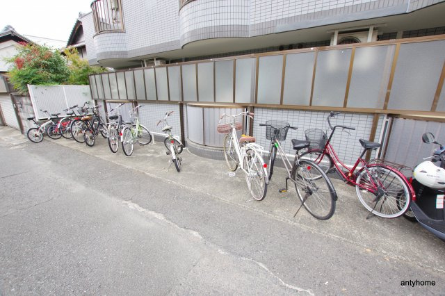シャトレ豊津Ⅱ　仲介手数料無料の駐車場