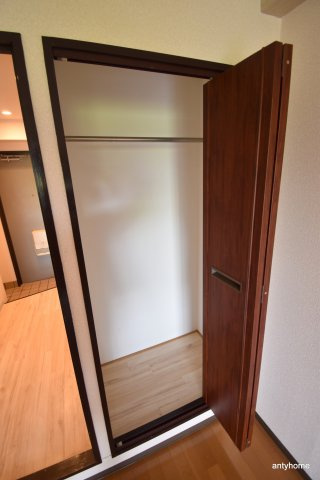 シャトレ豊津Ⅱ　仲介手数料無料の収納