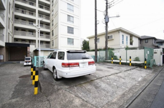 【駐車場】 | 平置き駐車場です。