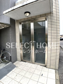【エントランス】 | 毎日通るエントランスはこのようになっています