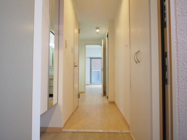 COCORO-WESTの玄関