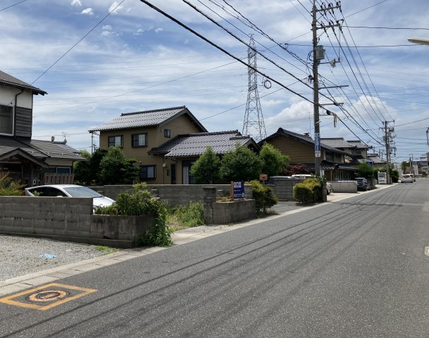 米子市車尾2丁目　土地(解体更地渡し)の前面道路含む現地写真