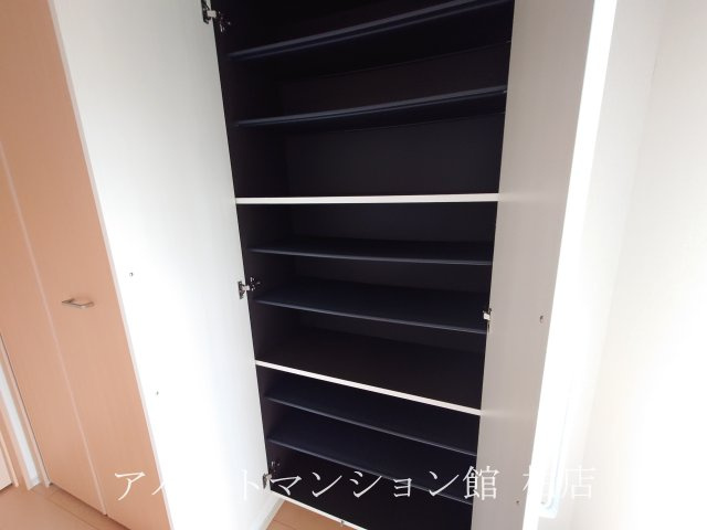 ネーヴェ・レジデンスの収納