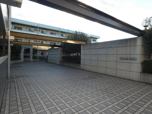 【エントランス】