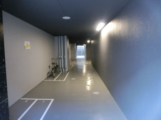 サムティ江戸堀ASUNTの駐車場