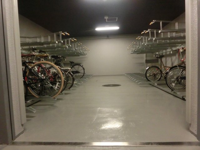 サムティ江戸堀ASUNTの駐車場