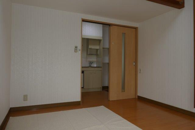 ミヨシコーポ早島の洋室