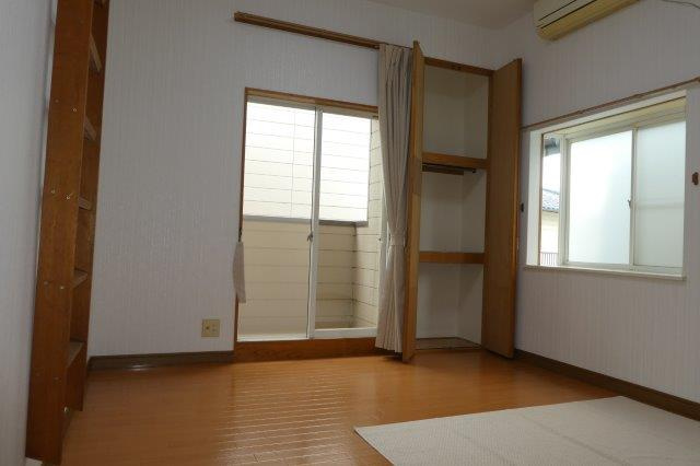 ミヨシコーポ早島の居間・リビング|洋室