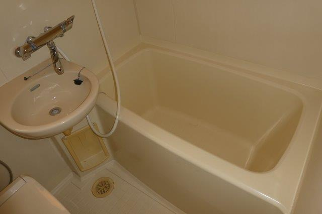 ミヨシコーポ早島の浴室