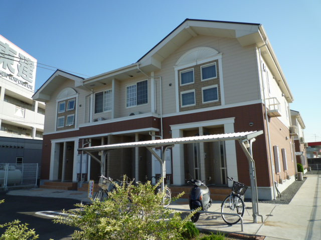 倉敷市東富井のアパートの外観