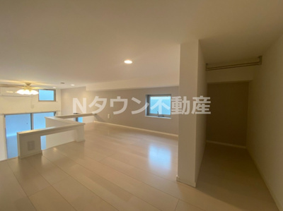 【寝室】 | ハーモニーテラス二ツ橋 | 広くて明るい寝室