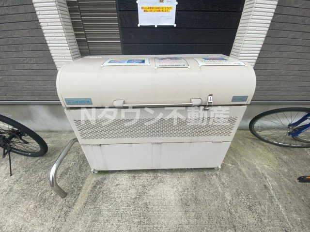 【その他共用部分】 | ハーモニーテラス二ツ橋 | 専用ゴミ置き場です