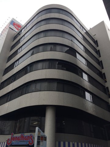 新宿区西新宿８丁目の事務所の外観