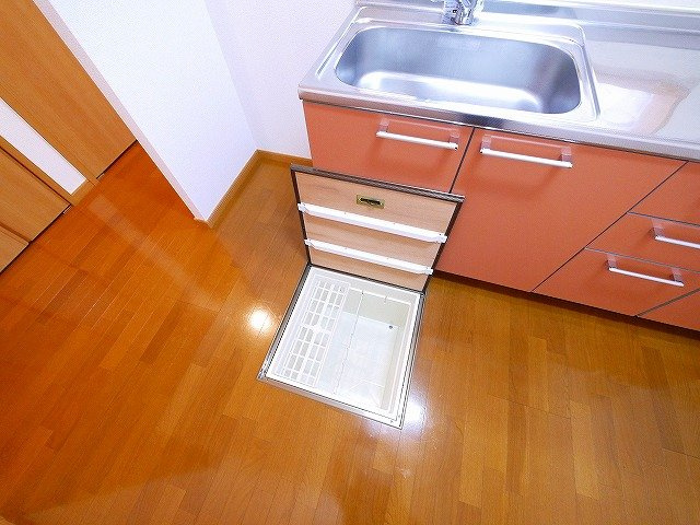 サニーグレイスＭ柳町の収納|調味料などを収納できます