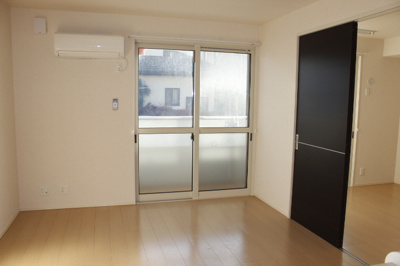 【居間・リビング】 | サンヴィスタ | LDK10.9帖
