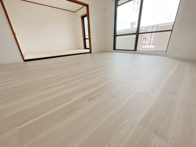 【居間・リビング】 | グランドパレス室見南