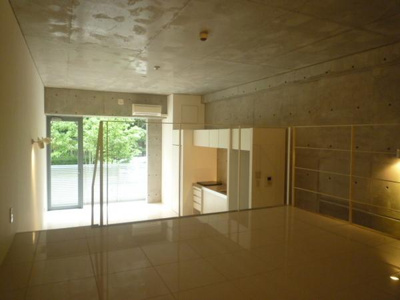  | ベルニーニ南森町