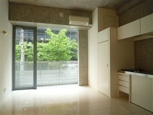  | ベルニーニ南森町