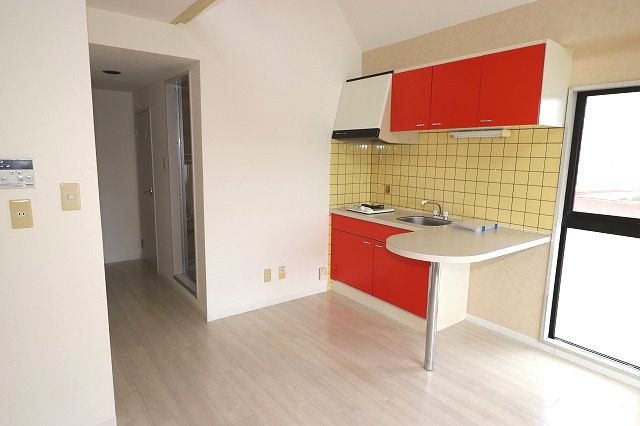 エトワール二葉の洋室|コンパクトで使いやすい洋室です