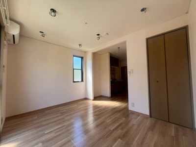 【居間・リビング】 | コモドエール