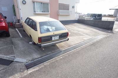 【駐車場】 | ドゥ・ホーム魚住 | 駐車場