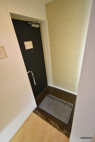 レジデンス高科の玄関