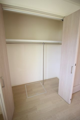 シャインヒルズAの収納