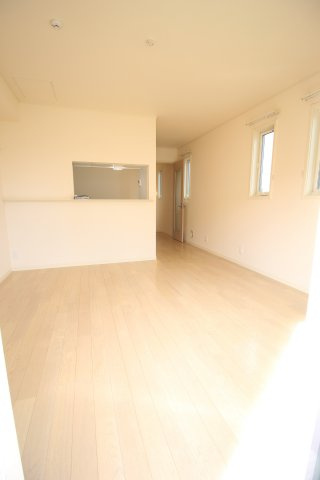 シャインヒルズAの居間・リビング