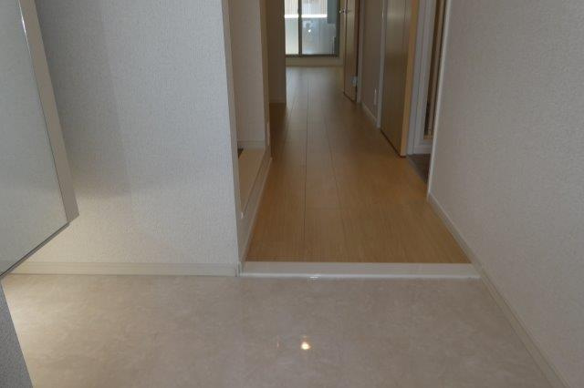 SUN16浜町の玄関