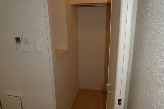 SUN16浜町の収納|クローゼット１