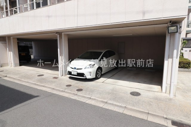第3グリーンハイツの駐車場