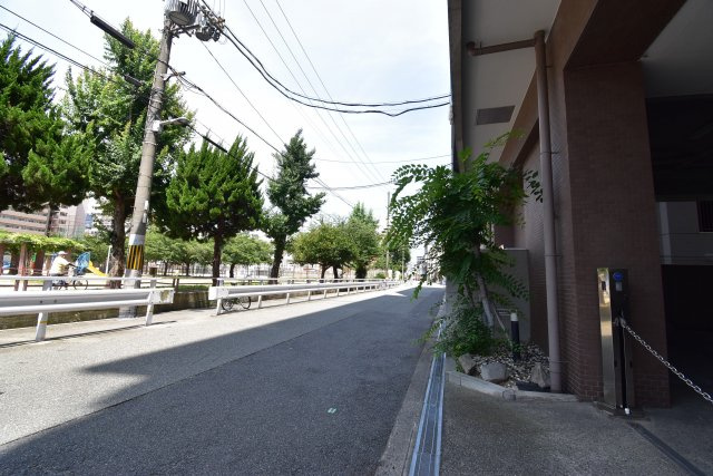 グランデールの周辺